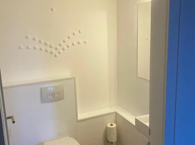 Haus In * Esch (Rhineland-Palatinate)